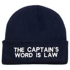 Foto - KNITTED BEANIE HAT- THE CAPTAIN`S WORD IS LAW